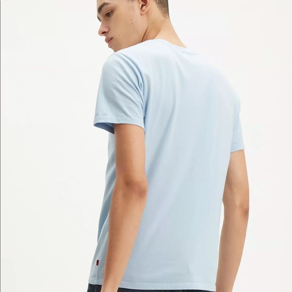 NWT!- Levi vintage vibe California tee - Picture 2 of 5